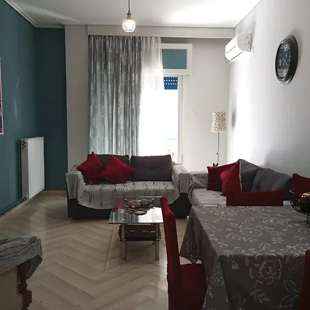 John And Mary'S Downtown Apartment Volos Exterior photo