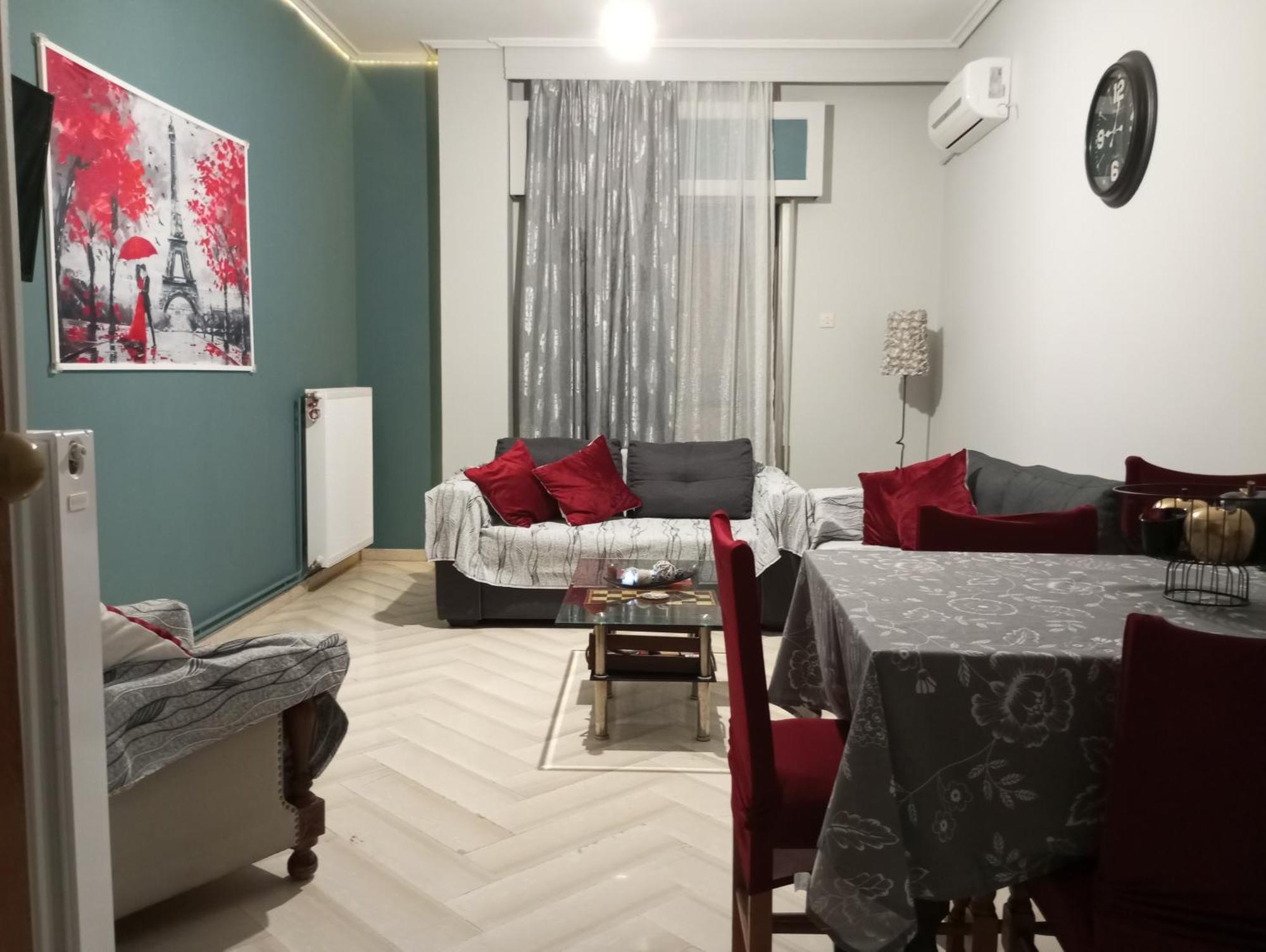 John And Mary's Downtown Apartment Volos